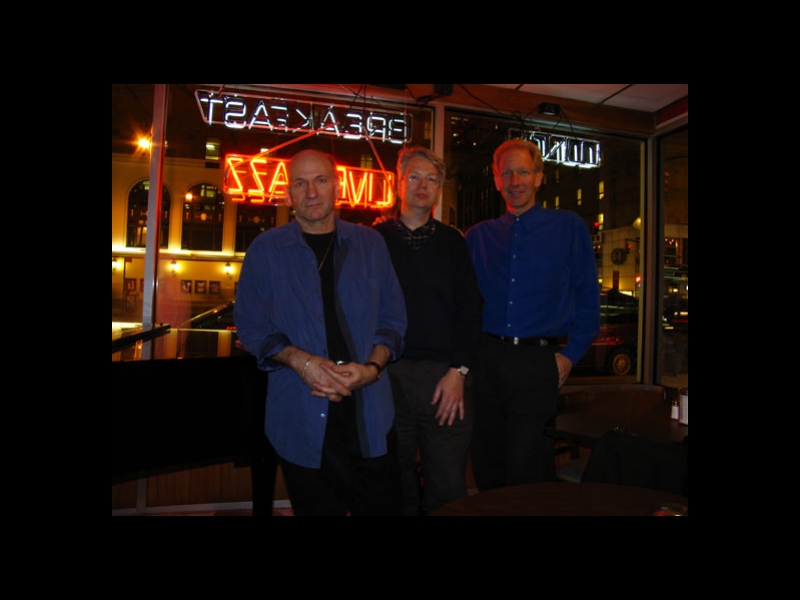 From left : David Liebman, Jochen Becker, and Phil Markowitz, Becker, at Smith's Bar in midtown Manhattan, 2005.
