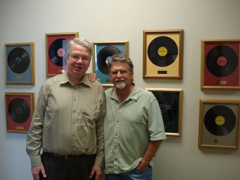 Comfort, TX, November 8, 2008: ZOHO president Jochen Becker meeting up with BROTHERS OF THE SOUTHLAND guitarist and ZOHO ROOTS artist Jay Boy Adams - photographed in front of his early Rock'n