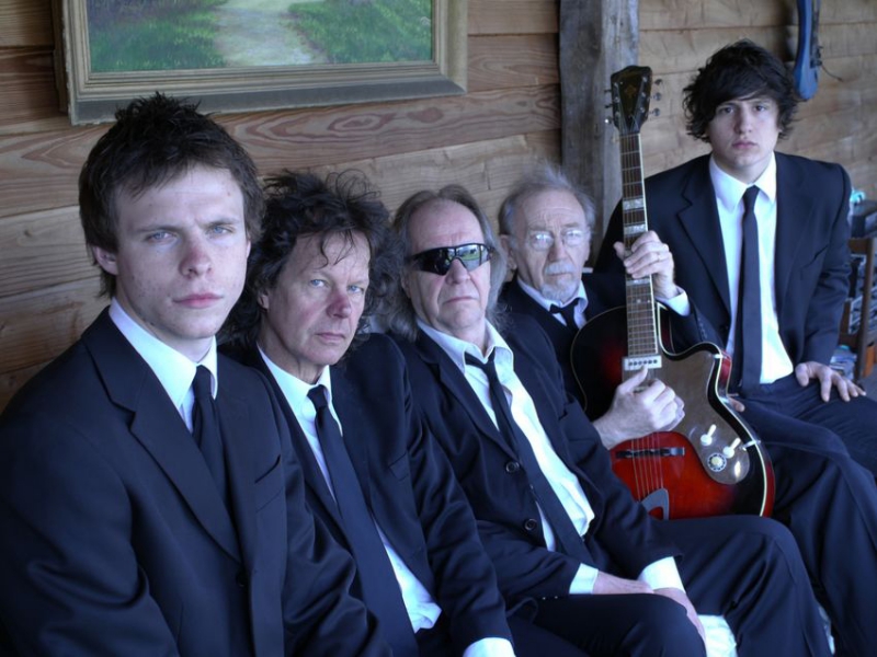 London, England, June 1, 2009: meet the latest line-up of ZOHO ROOTS rockers from England, The Pretty Things! From left : Dick Greenwood, Frank Holland, Phil May, Dick Taylor, and George Perez.