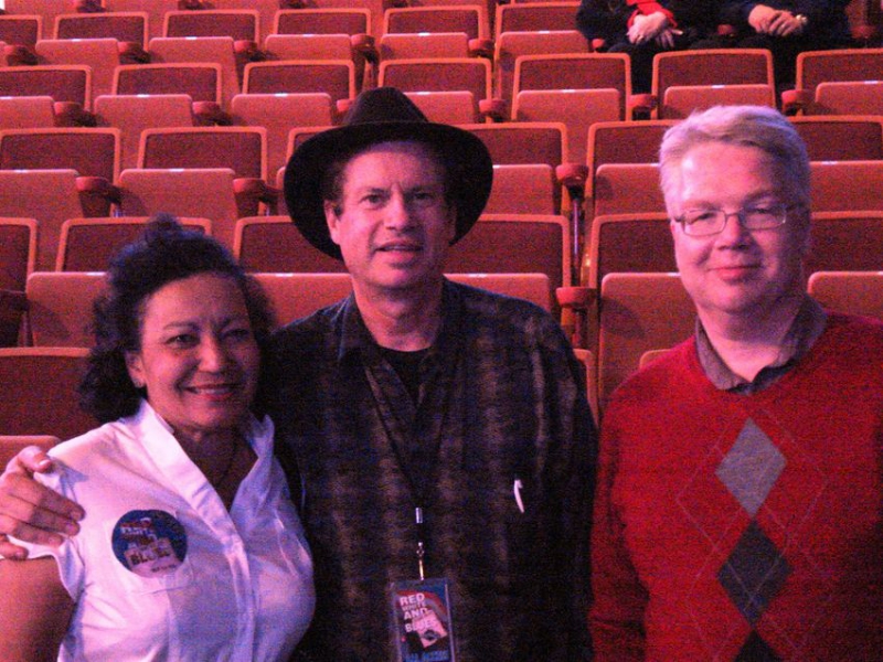 Uncasville, CT, May 29, 2009: Jimmy Hall's in town! Serving as band director for Hank Williams Jr, Jimmy had time for a chat with Iris and Jochen Becker before the concert in the Mohegan Sun Arena.