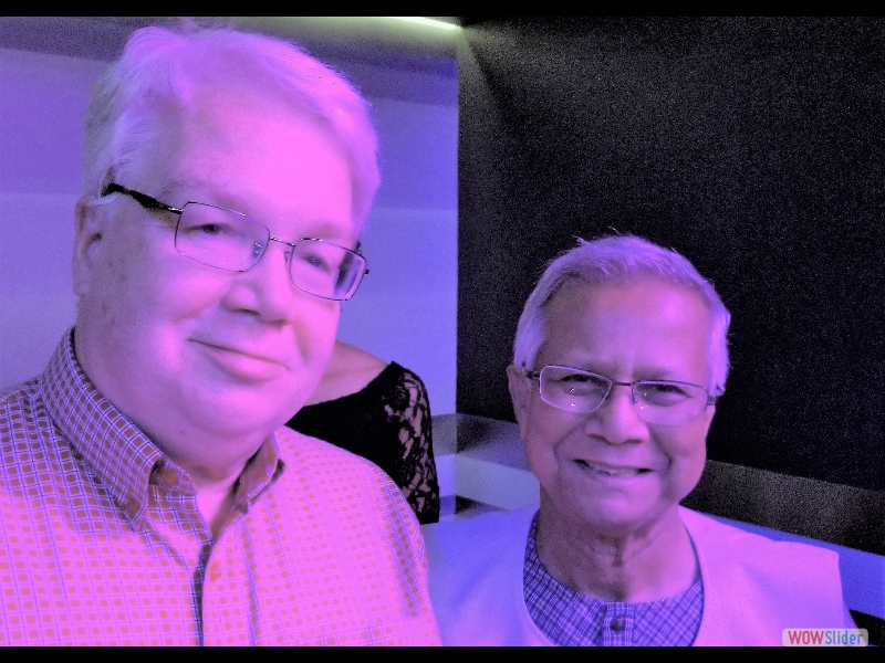 September 25, 2018: At a music industry event at the Birdland Theater in Manhattan, ZOHO president Jochen Becker had the great honor of being introduced by our producer friend Kabir Sehgal to attendee Prof Muhammad Yunus, the 2006 Nobel Prize winner in Economics. Prof Yunus received the Nobel Prize for his pioneering work in microfinance in developing countries such as his home country Bangla Desh. Photo: Kabir Sehgal.
