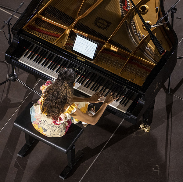 Piano en bois DANS LA JUNGLE 